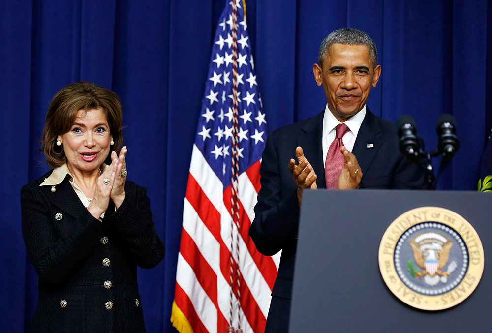 Obama anunció el nombramiento de Contreras-Sweet, de 58 años, a su regreso de un viaje de carácter económico a Carolina del Norte, según adelantó la Casa Blanca.