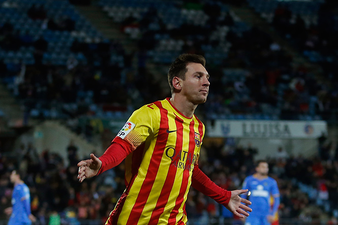 Messi con doblete decidió el cotejo. (AP)