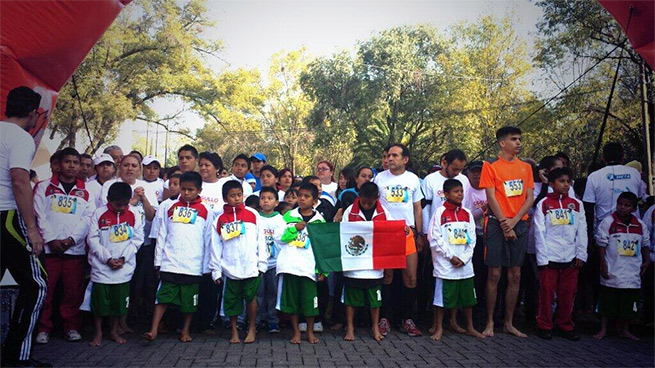El equipo triqui, integrado por 10 pequeños de entre ocho y 11 años, participó en la Caminata de la Hermandad. El equipo triqui, integrado por 10 pequeños de entre ocho y 11 años, participó en la Caminata de la Hermandad.
