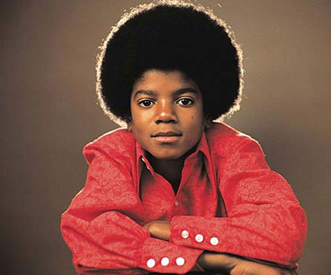 Síndome de Peter Pan. Michael Jackson careció de infancia por la fama y la ambición de su padre. Síndome de Peter Pan. Michael Jackson careció de infancia por la fama y la ambición de su padre.