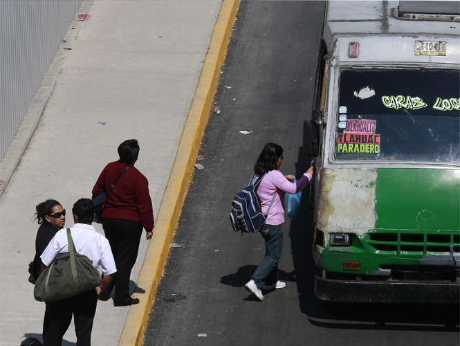 La SSPDF detuvo a 650 personas en transporte público en 2013. Foto Archivo La SSPDF detuvo a 650 personas en transporte público en 2013. Foto Archivo