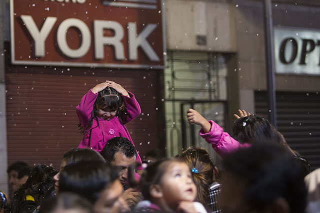 La caída de nieve se realizará únicamente en la calle de Madero y se realizará a partir de las 19:00 horas. Foto: Ana Reyes La caída de nieve se realizará únicamente en la calle de Madero y se realizará a partir de las 19:00 horas. Foto: Ana Reyes