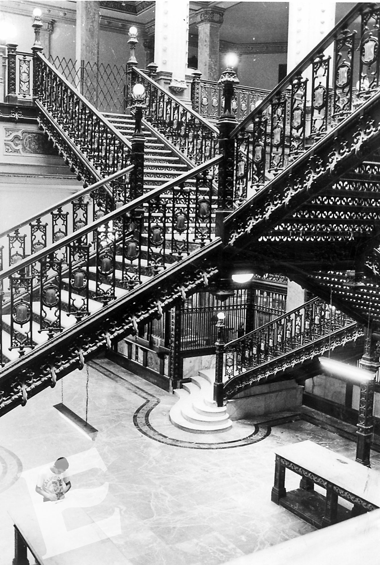 Vista de la arquitectura del Antiguo Palacio Postal el 21 de abril de 1992. Archivo Histórico de Excélsior Vista de la arquitectura del Antiguo Palacio Postal el 21 de abril de 1992. Archivo Histórico de Excélsior