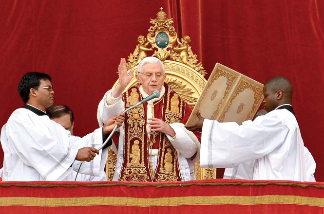 El papa Benedicto XVI no decidirá el momento de inicio del cónclave de cardenales que elegirá a su sucesor. Foto: AFP