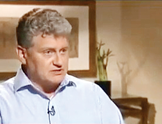 Lonnie Snowden, padre de Edward. Imagen tomada de: www.youtube.com