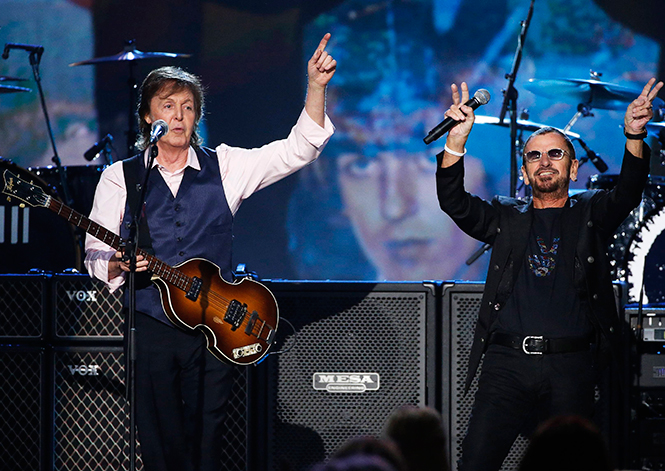 Paul McCartney y Ringo Starr se reunieron para ejecutar 'Get Back' y 'Yellow Submarine'. (Reuters) Paul McCartney y Ringo Starr se reunieron para ejecutar 'Get Back' y 'Yellow Submarine'. (Reuters)