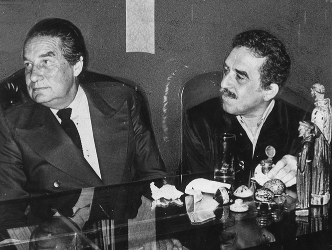 El ensayista mexicano aparece con Gabriel García Márquez