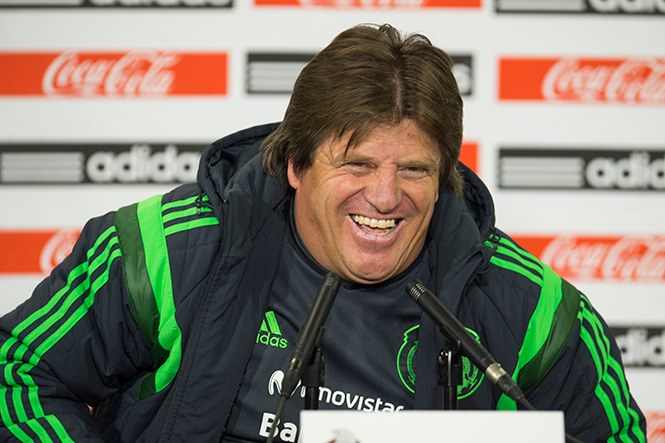 El 'Piojo' lució de buen humor en la conferencia de prensa. (Mexsport)
