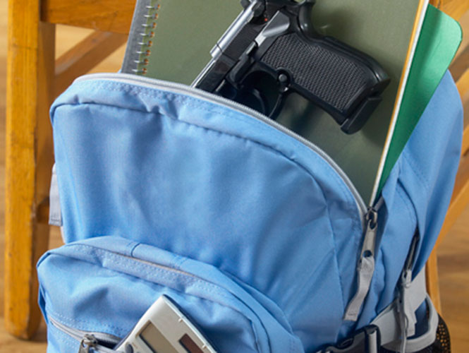 mochila pistola