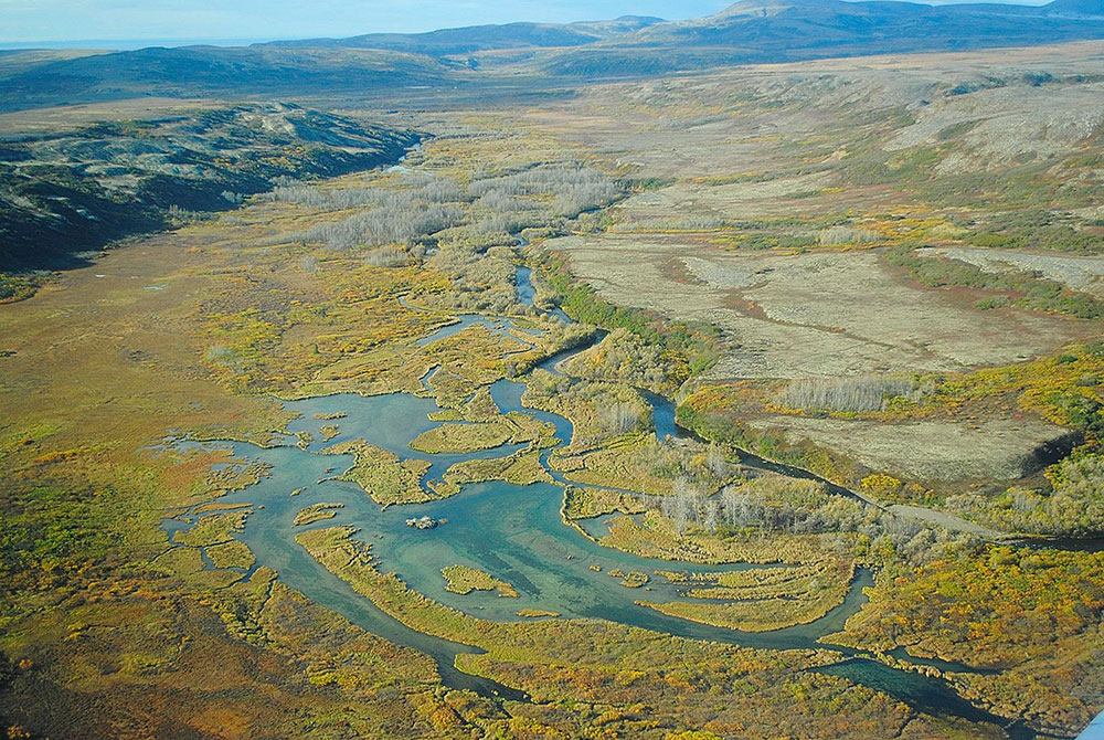 La bahía de Bristol, en Alaska, se ve inundada en esta imagen proporcionada por la Agencia de Protección Ambiental (EPA).