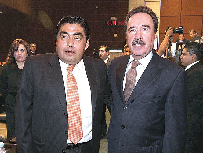 Miguel Barbosa y Emilio Gamboa, coordinadores en el Senado del PRD y el PRI, esperan el paquete de leyes secundarias luego de las reformas aprobadas. Miguel Barbosa y Emilio Gamboa, coordinadores en el Senado del PRD y el PRI, esperan el paquete de leyes secundarias luego de las reformas aprobadas.