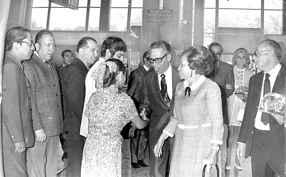 Gustavo Díaz Ordaz fue designado por José López Portillo como embajador de México en España Gustavo Díaz Ordaz (2) fue designado por José López Portillo como embajador de México en España