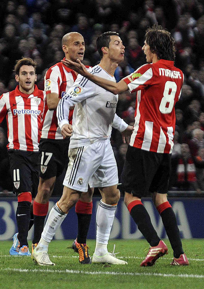 Cristiano Ronaldo fue expulsado en el segundo tiempo (EFE) Cristiano Ronaldo fue expulsado en el segundo tiempo (EFE)