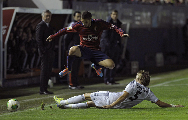 Fuerte barrida de Coentrao. (EFE)