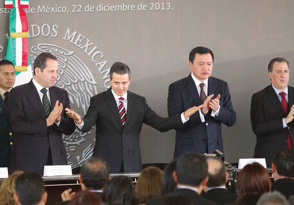 En la conmemoración del 198 Aniversario Luctuoso de José María Morelos y Pavón Enrique Peña Nieto aseguró que con la aprobación de la Reforma Energética, México ha demostrado que tiene una democracia más funcional que puede atacar los problemas más grandes y sensibles de la nación.