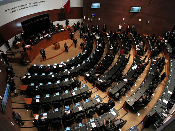 La izquierda centra baterías sobre reforma energética; PRI, PAN y Verde lo rechazarán, anticipan contendientes.