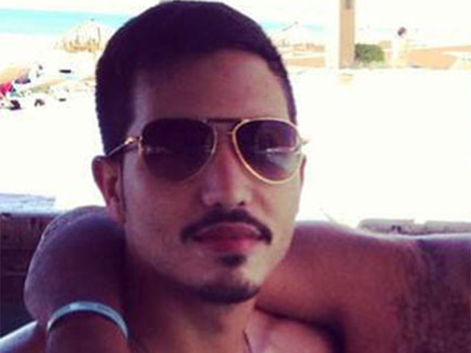 Serafín Zambada-Ortiz, hijo del subjefe del cártel de Sinaloa Ismael "El Mayo" Zambada, fue arrestado mientras cruzaba la frontera entre México y Estados Unidos hacia Arizona. Serafín Zambada-Ortiz, hijo del subjefe del cártel de Sinaloa Ismael "El Mayo" Zambada, fue arrestado mientras cruzaba la frontera entre México y Estados Unidos hacia Arizona.