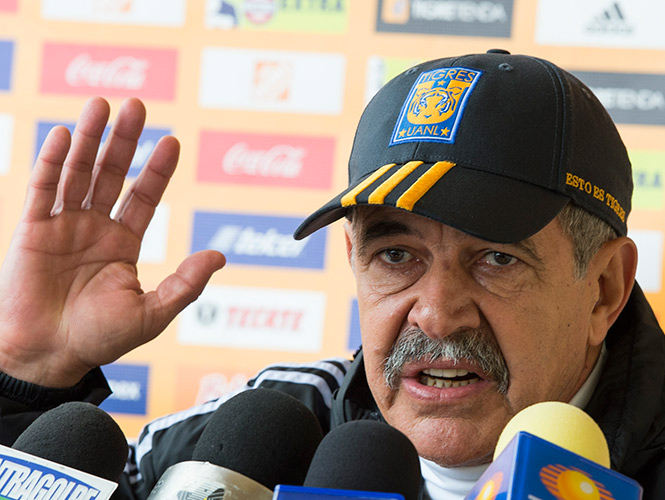 El técnico felino prepara al equipo de cara a sus encuentros contra Puebla en la Copa y la Liga