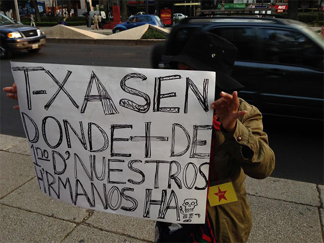 Los manifestantes con pancartas en mano pidieron justicia para Édgar Tamayo condenado a la pena de muerte en Huntsville, Texas Los manifestantes con pancartas en mano pidieron justicia para Édgar Tamayo condenado a la pena de muerte en Huntsville, Texas