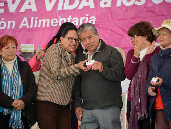 Entregan 411 tarjetas de pensión alimentaria en delegaciones de sur del DF Entregan 411 tarjetas de pensión alimentaria en delegaciones de sur del DF