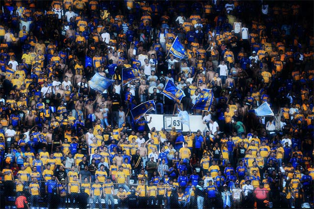 La afición felina se hizo presente en el estadio Azteca (Mexsport) La afición felina se hizo presente en el estadio Azteca (Mexsport)