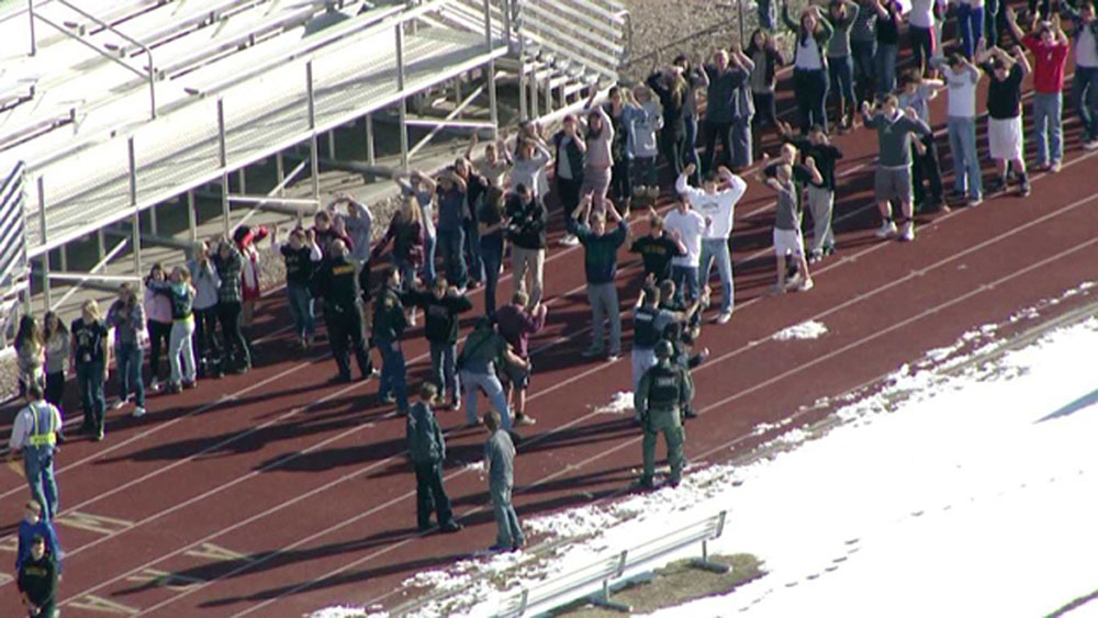 El sheriff de Colorado, Grayson Robinson, dijo que el sospechoso del tiroteo en la secundaria Arapahoe High School murió durante la balacera, en un aparente suicidio. / AP El sheriff de Colorado, Grayson Robinson, dijo que el sospechoso del tiroteo en la secundaria Arapahoe High School murió durante la balacera, en un aparente suicidio. / AP