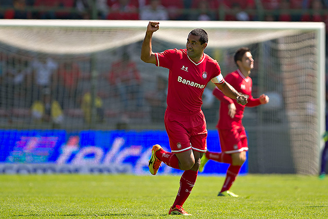Paulo Da Silva adelantó a los escarlatas muy temprano. (Mexsport)