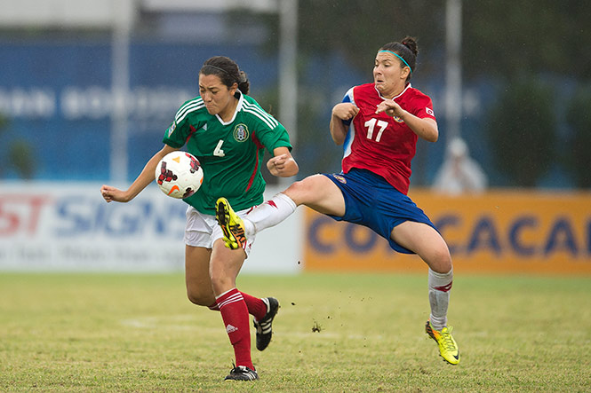 Pero las seleccionadas mexicanas sacaron el orgullo para emparejar el marcador al minuto 32 (Mexsport) Pero las seleccionadas mexicanas sacaron el orgullo para emparejar el marcador al minuto 32 (Mexsport)
