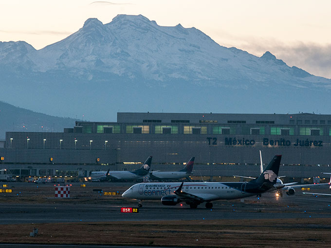 La turbosina utilizada en aviones y otros kerosenos deberán pagar nuevas cuotas en el IEPS. La turbosina utilizada en aviones y otros kerosenos deberán pagar nuevas cuotas en el IEPS.