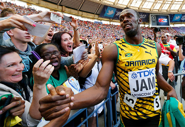 El hombre más rápido del planeta suma un total de 10 medallas (8 oros y 2 platas) en los campeonatos de atletismo, por encima de las 10 de Lewis (8 oros, 1 plata, 1 bronce).