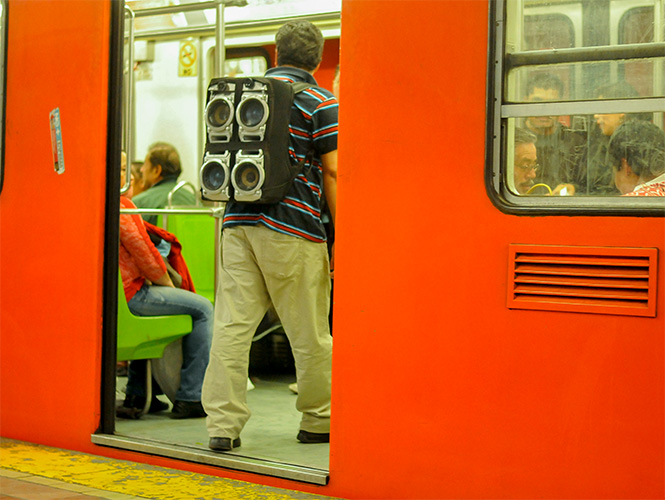 El programa de apoyo económico para los vagoneros será financiado "con economías" del propio Sistema de Transporte Colectivo Metro, informó la Secretaría de Desarrollo Económico del Distrito Federal. Foto Archivo / Cuartoscuro El programa de apoyo económico para los vagoneros será financiado "con economías" del propio Sistema de Transporte Colectivo Metro, informó la Secretaría de Desarrollo Económico del Distrito Federal. Foto Archivo / Cuartoscuro