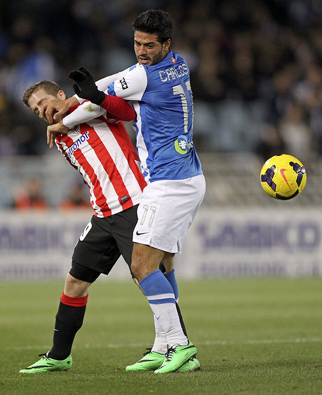 Vela fue titular y salió del campo al minuto 85. (EFE)