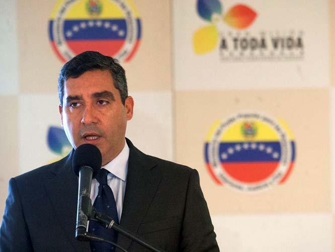Rodríguez involucró también en el supuesto plan conspirativo al director de la ONG Observatorio Venezolano de Prisiones, Humberto Prado, al acusarlo de recibir financiación internacional.