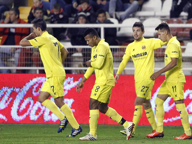 Uche y Perbet fueron los autores de los goles del Villarreal. (EFE)