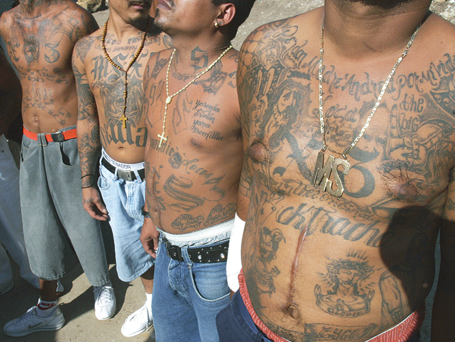 Un informe del Departamento de Seguridad Pública de Texas explicó que la actividad de las bandas juveniles parece ocurrir de manera desproporcionada a lo largo de la frontera del estado de Texas con México. Foto: AP/Archivo