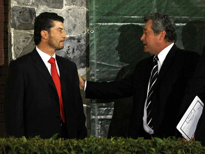 Con el saliente José Manuel "Chepo" de la Torre Con el saliente José Manuel "Chepo" de la Torre
