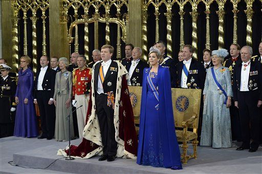 Asume el trono. Guillermo-Alejandro de Orange juró formalmente como nuevo rey de los Países Bajos.
